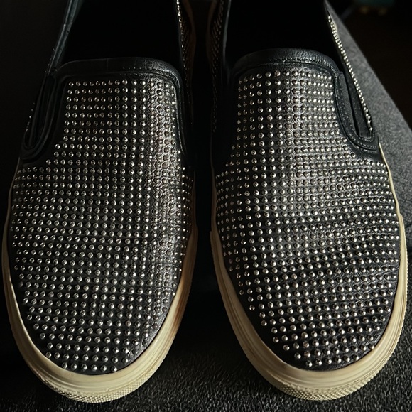 Saint Laurent studded sneakers - Picture 5 of 10